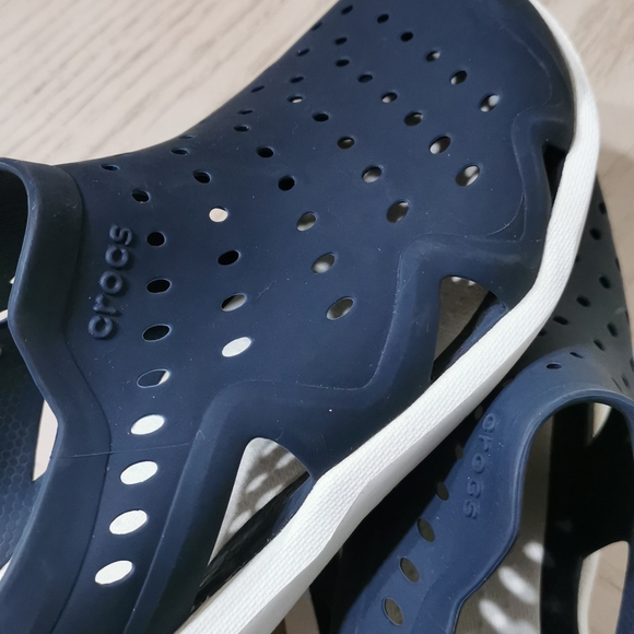 Crocs Slip On Sandals - Picture 6 of 13